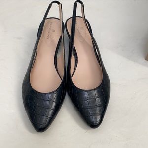 Bandolino Wedged Sling Back.